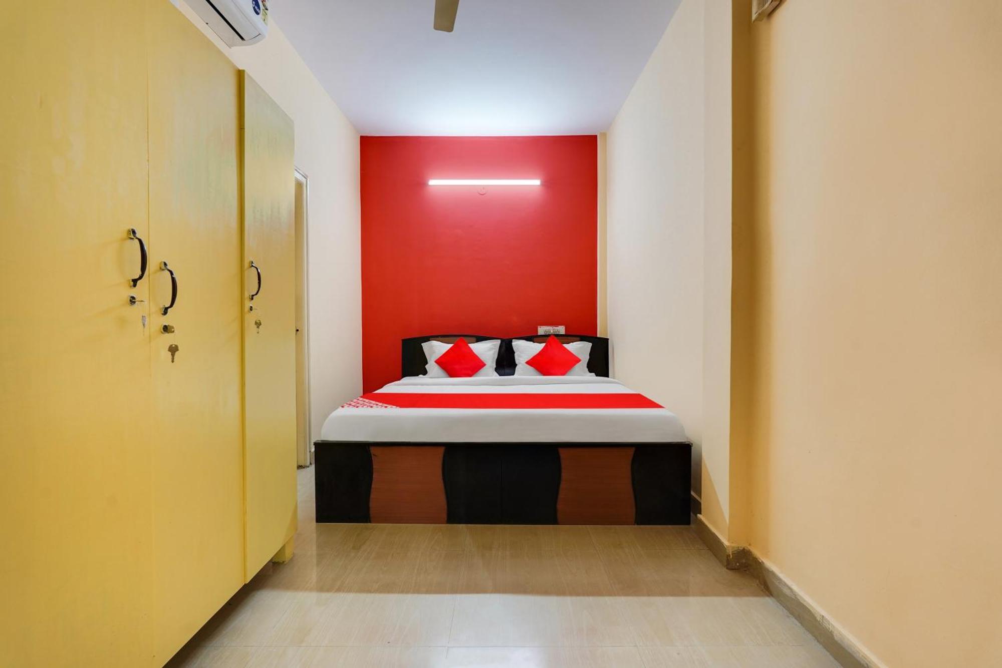 Oyo Flagship Lakshmana Hotel Bangalore Eksteriør billede